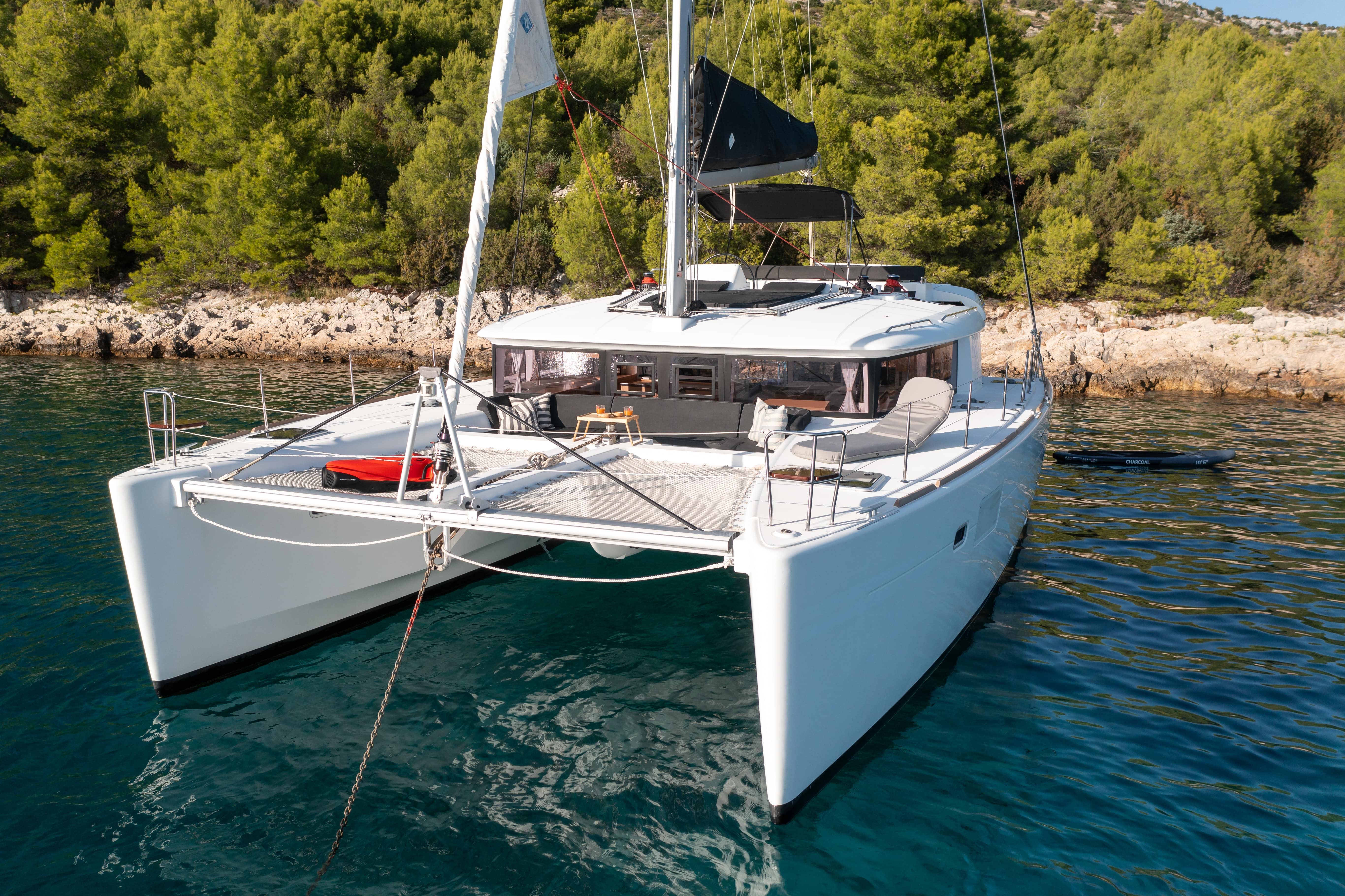 Lagoon 450 F | Falco