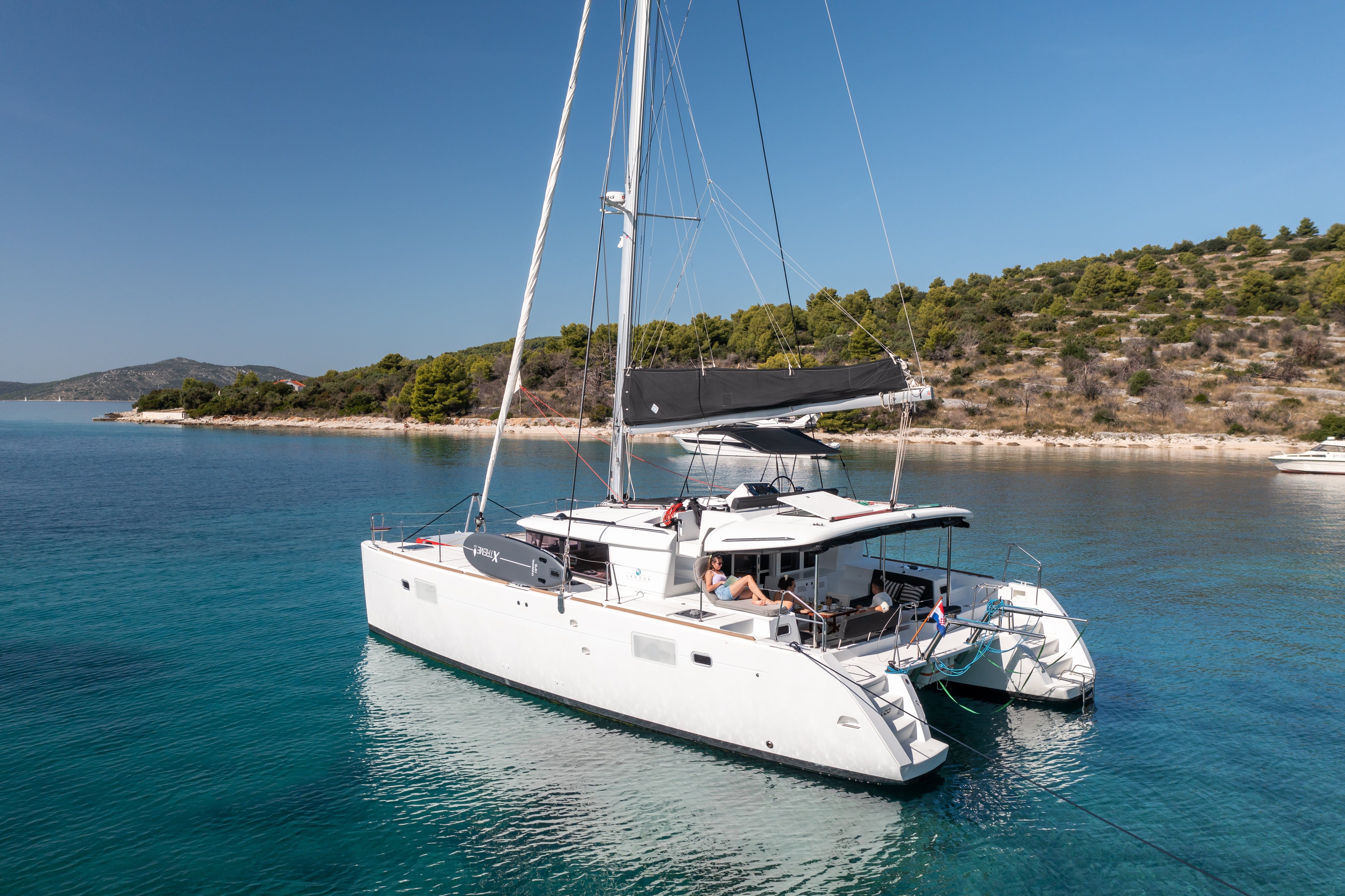 Lagoon 450 F | Falco