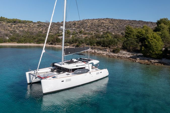 Lagoon 450 F | Falco