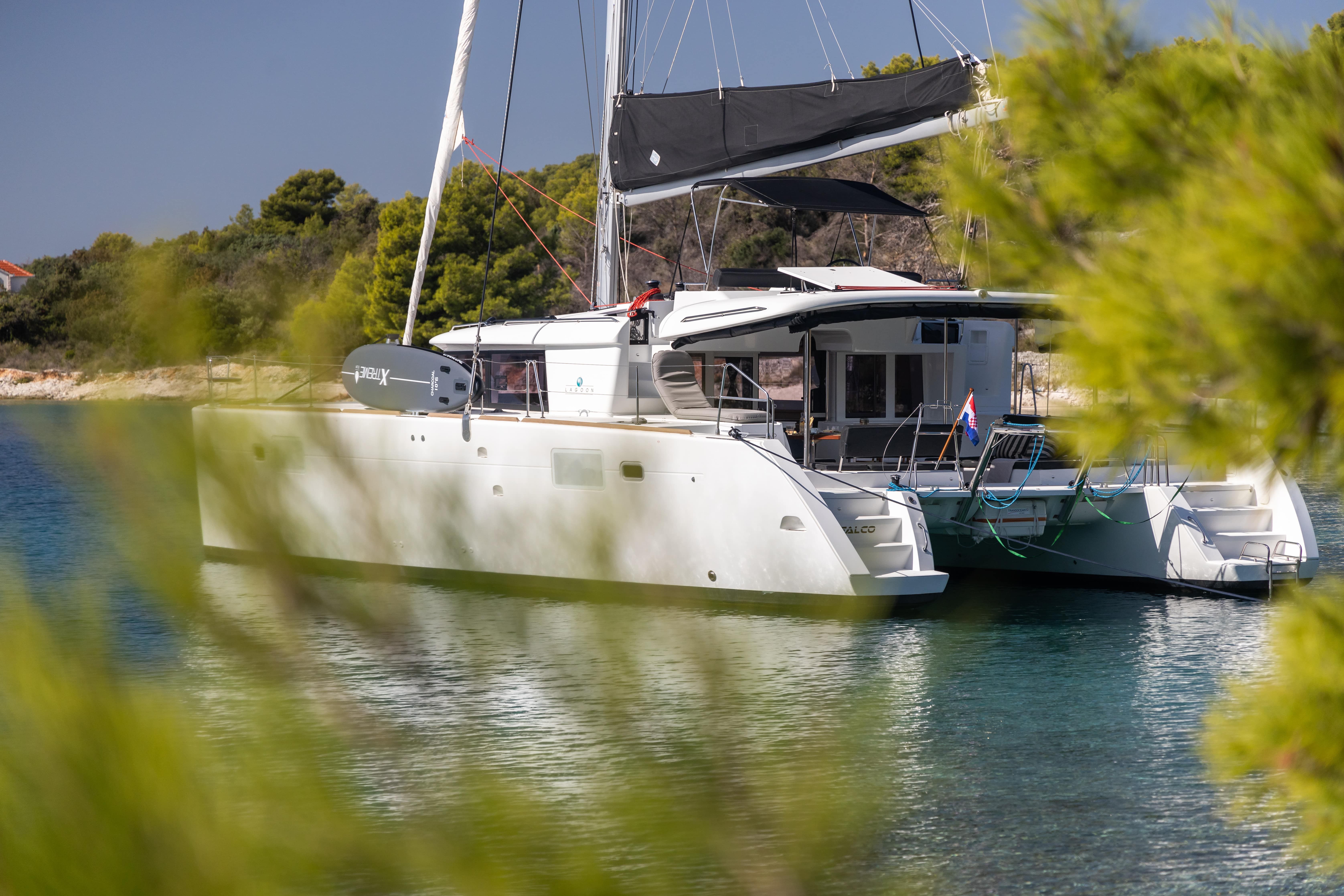 Lagoon 450 F | Falco