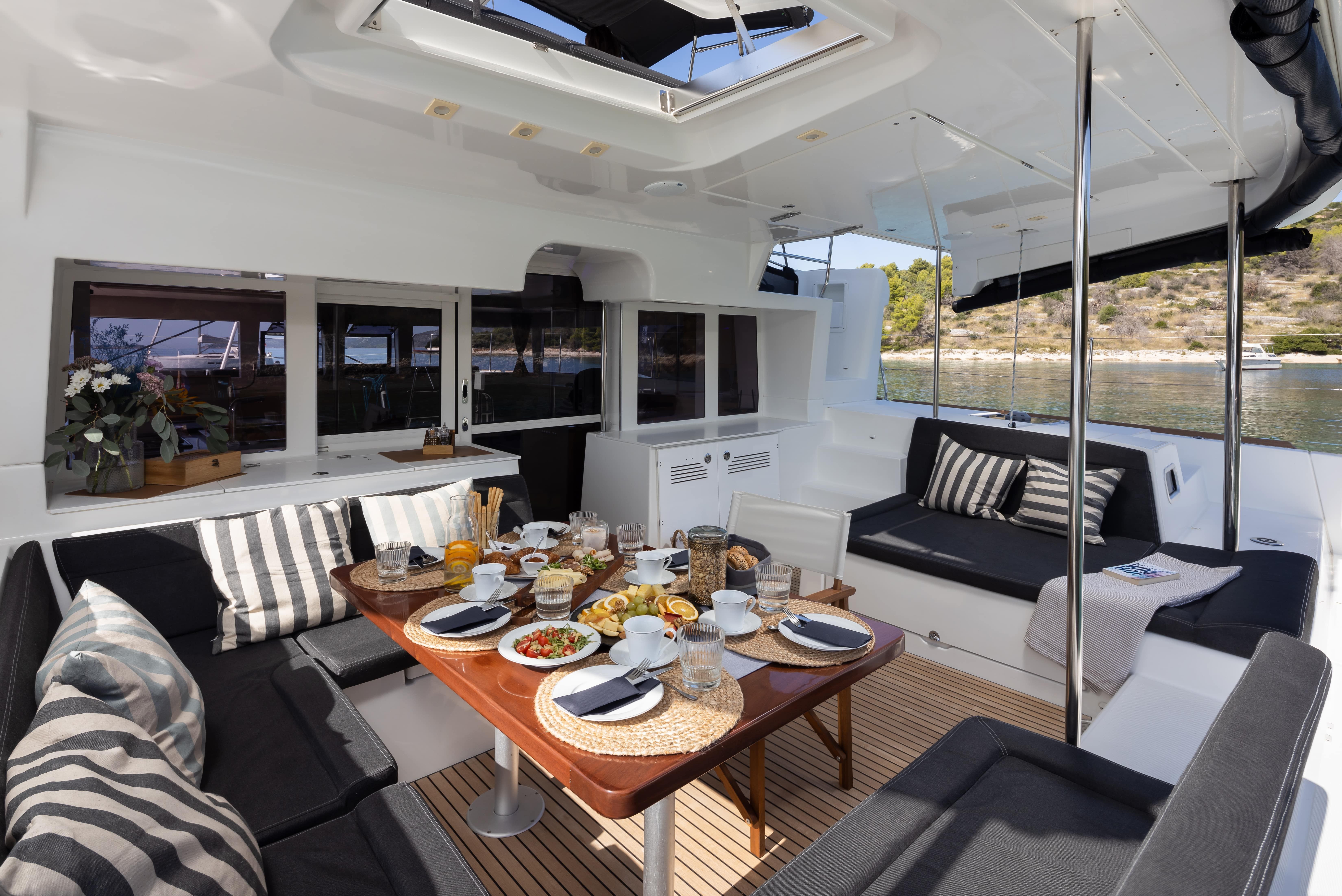 Lagoon 450 F | Falco