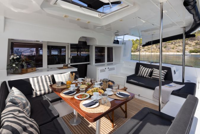 Lagoon 450 F | Falco