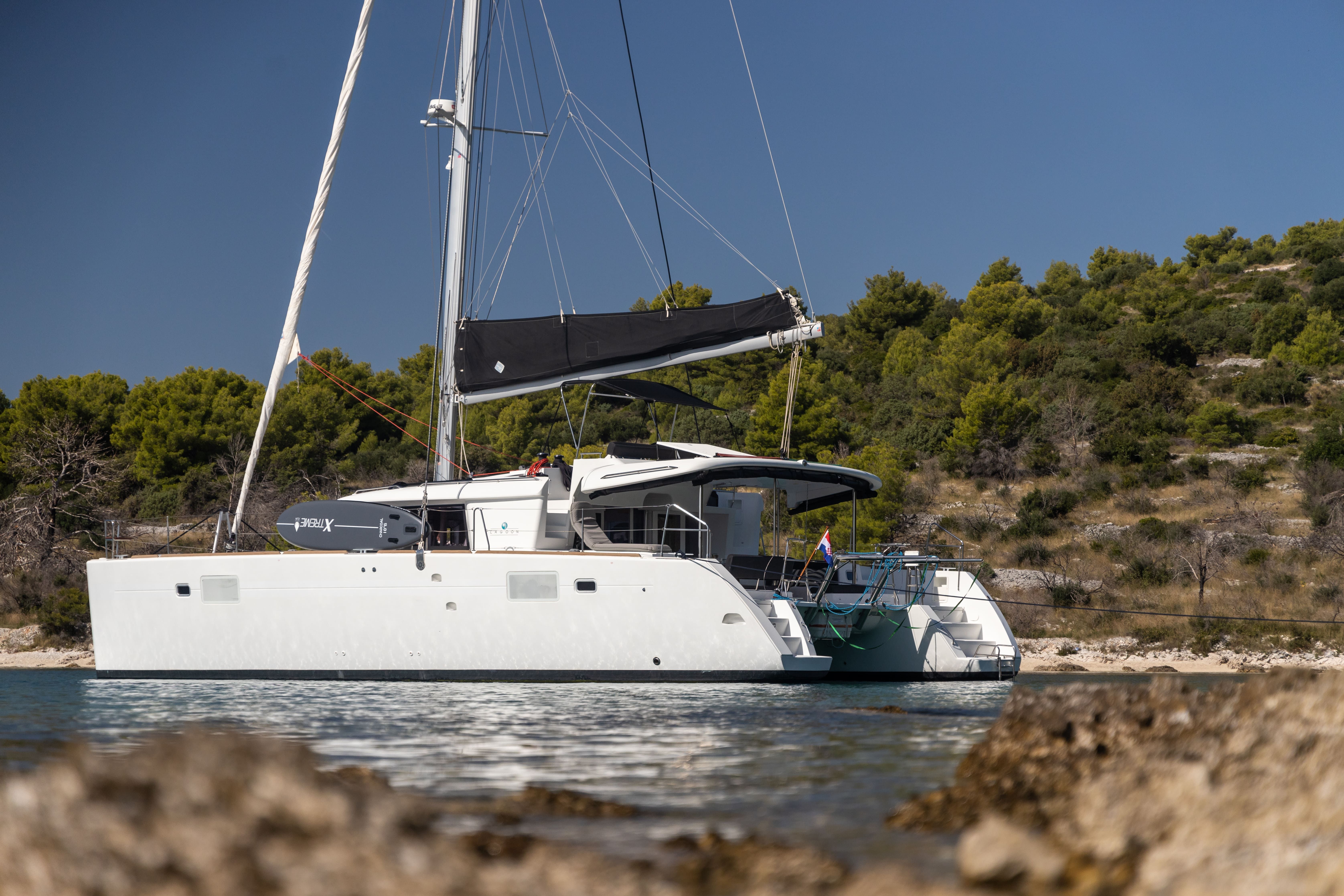 Lagoon 450 F | Falco