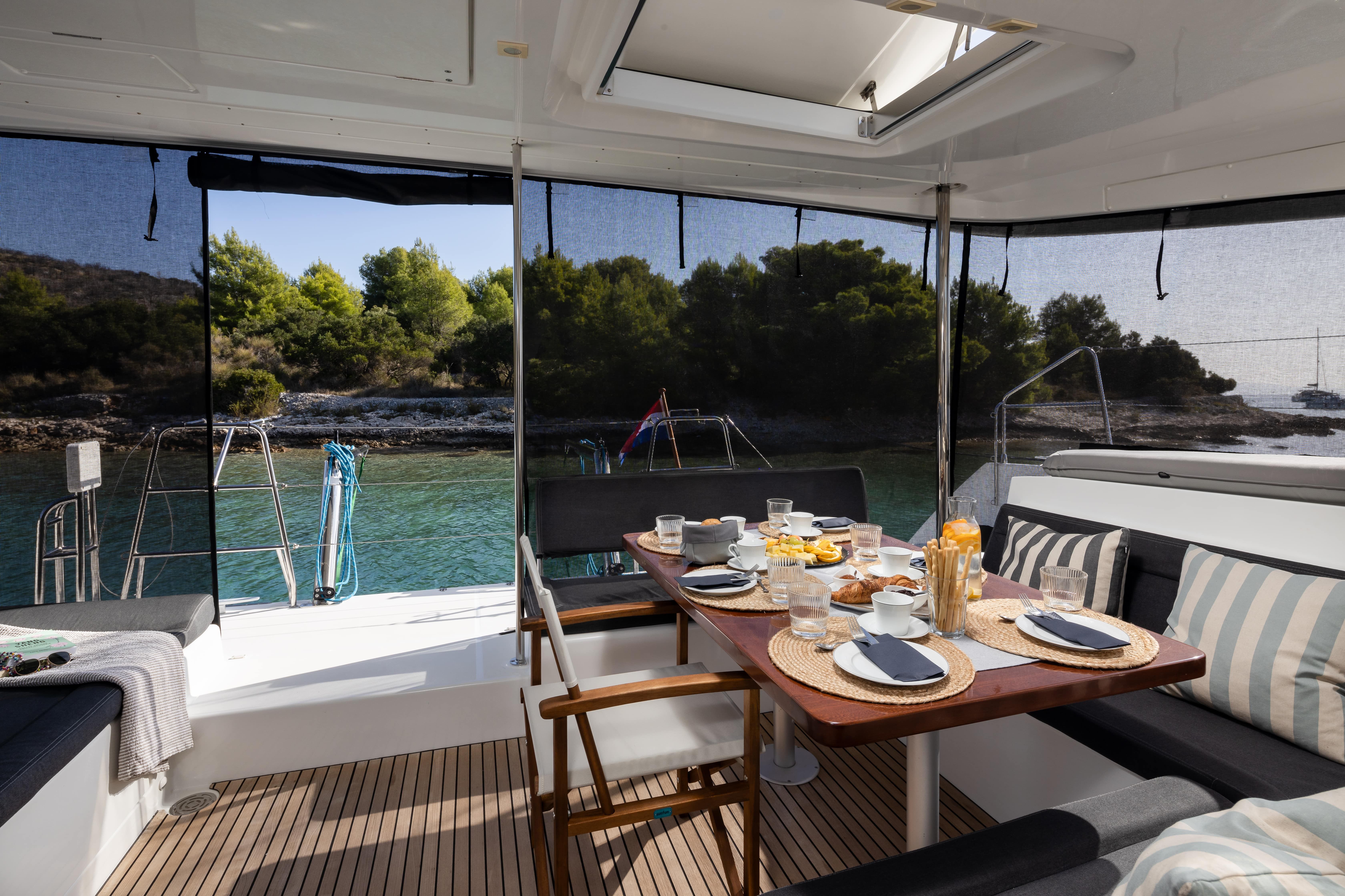 Lagoon 450 F | Falco