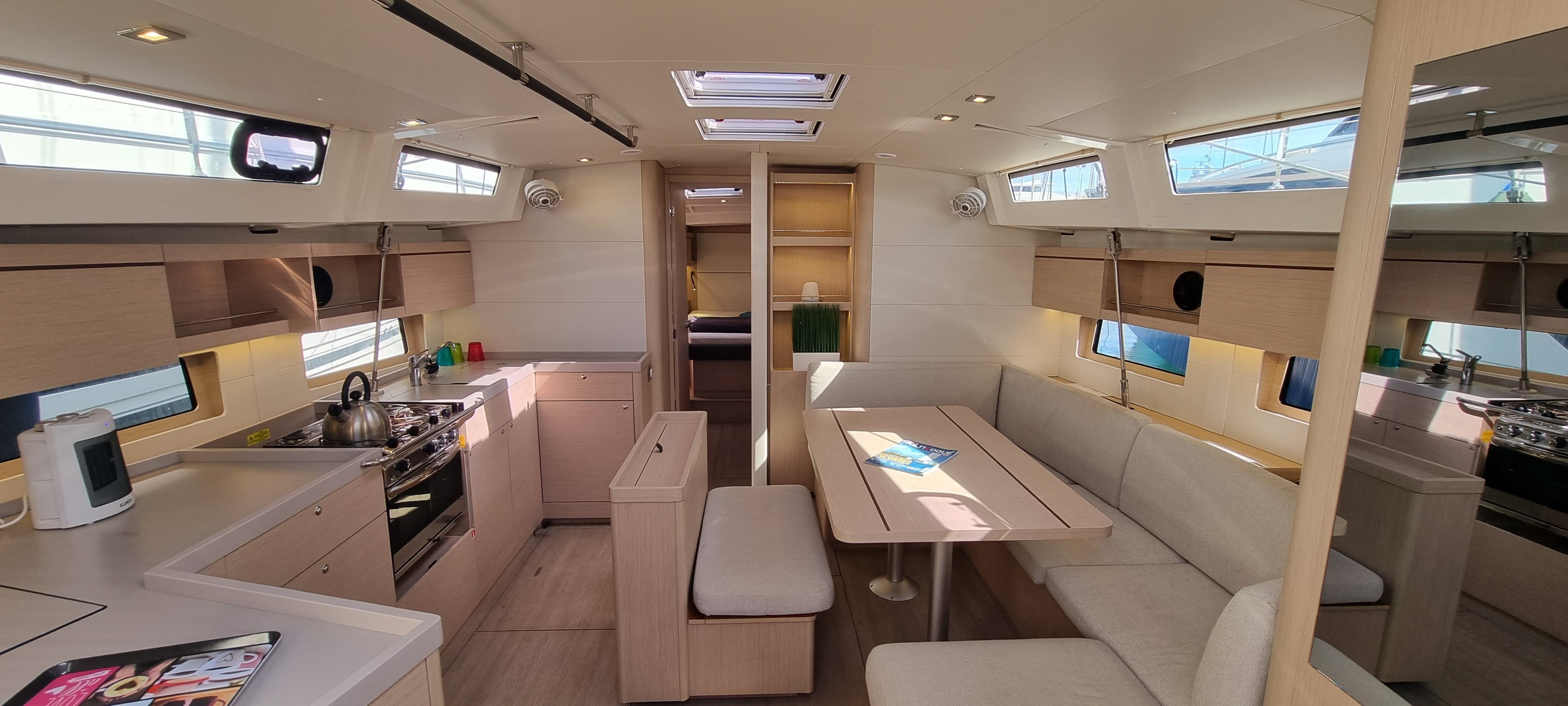 Beneteau Oceanis 46.1 | Entre 2 Poles