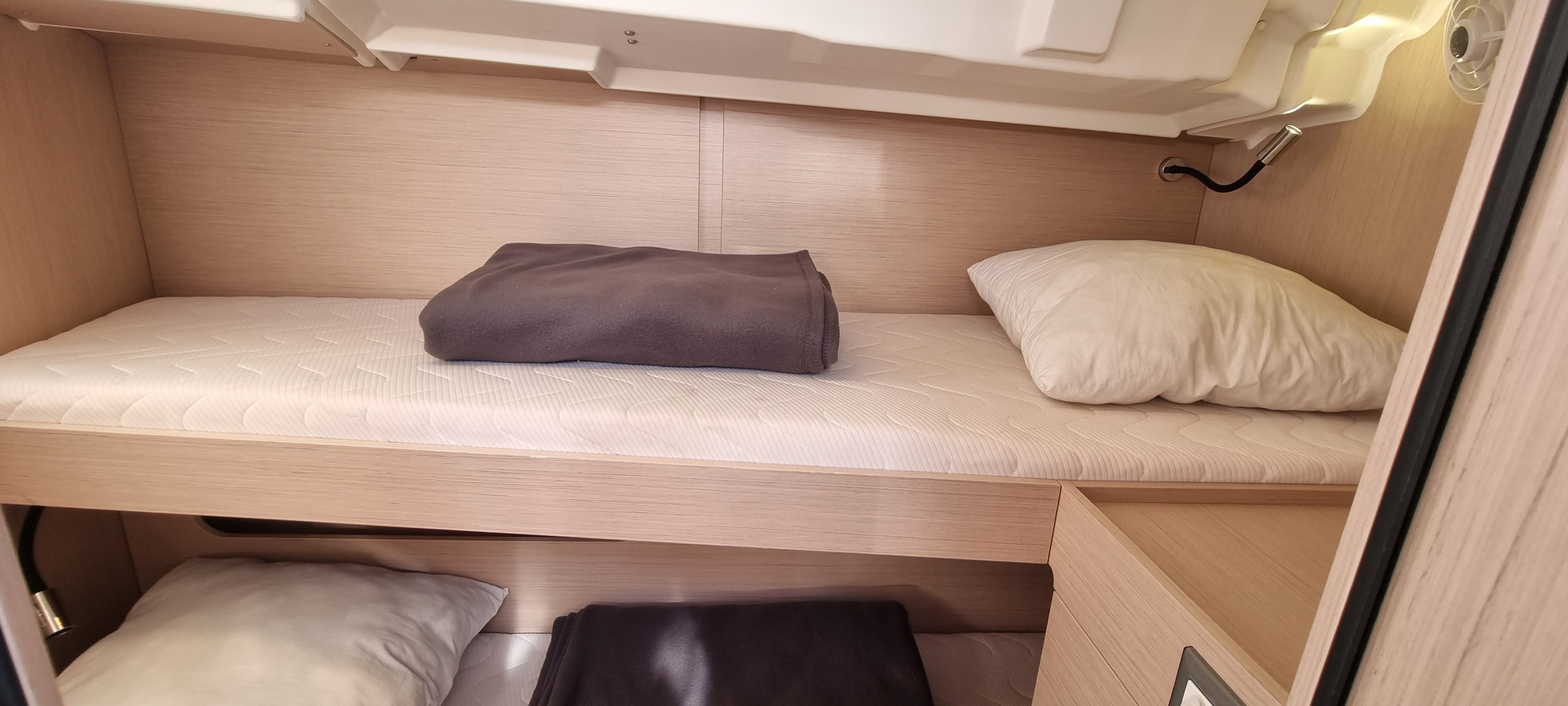 Beneteau Oceanis 46.1 | Entre 2 Poles