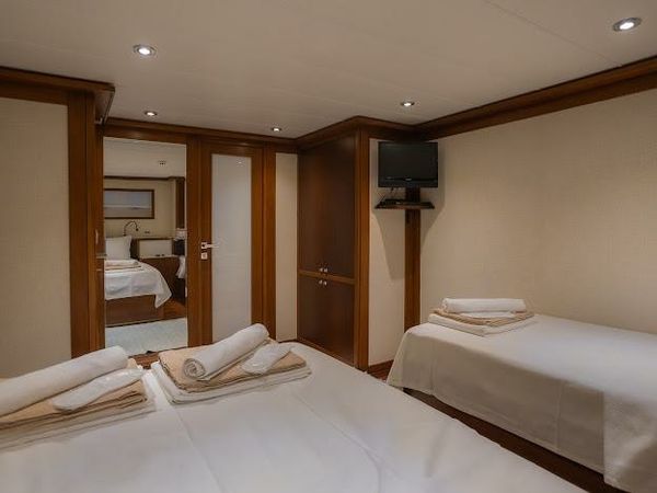 Custom Built 66 | Ruzanna