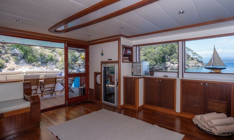 Custom Built 66 | Ruzanna