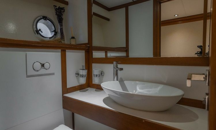 Custom Built 66 | Ruzanna