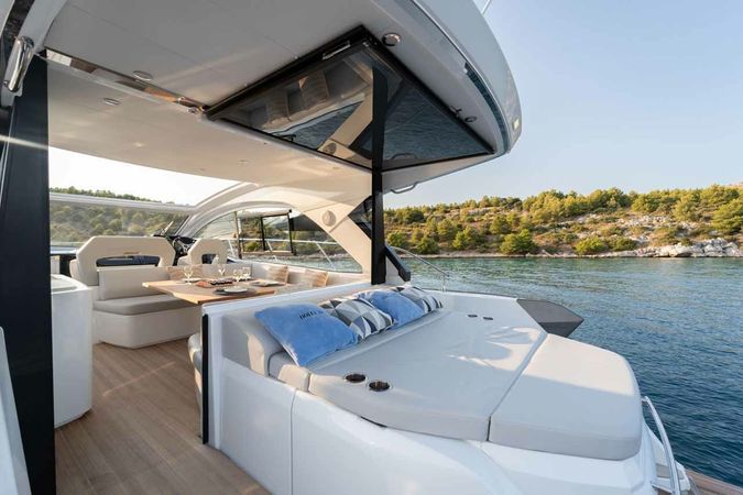 Beneteau Gran Turismo 45 | Holly Four