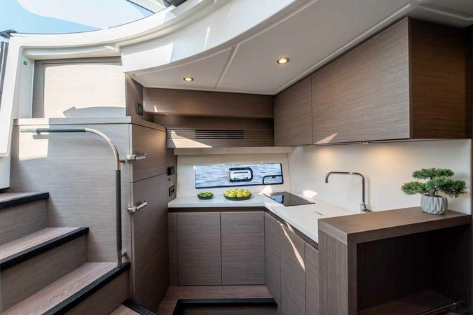 Beneteau Gran Turismo 45 | Holly Four