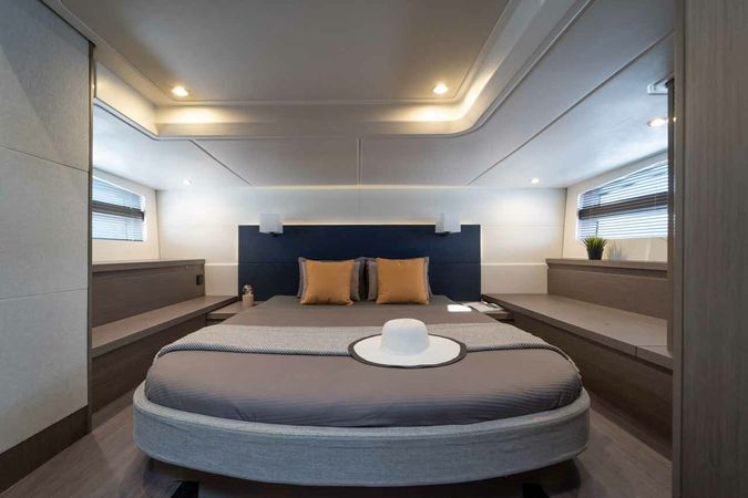 Beneteau Gran Turismo 45 | Holly Four