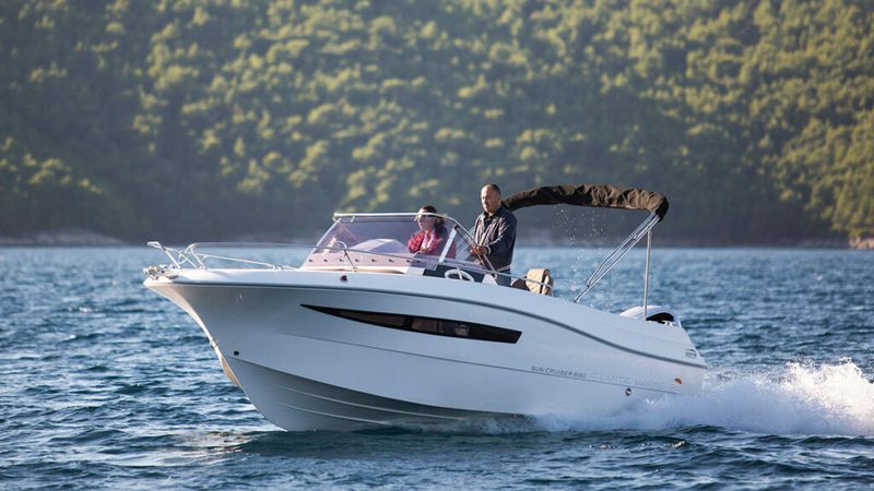 Atlantic Marine Suncruiser 690 | 22
