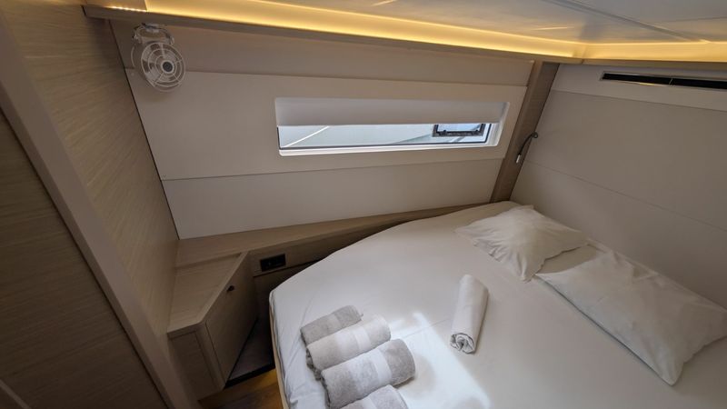 Lagoon 46 | Initials