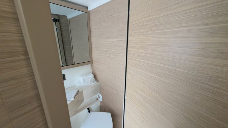 Lagoon 46 | Initials