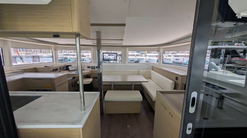 Lagoon 46 | Initials