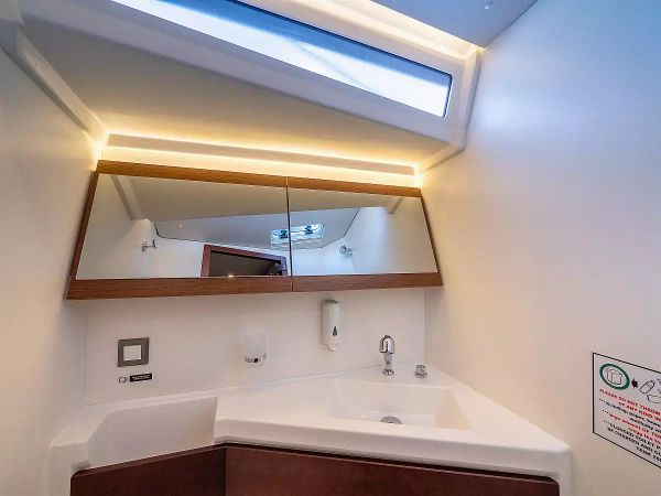 Beneteau Oceanis 46.1 | Amorino