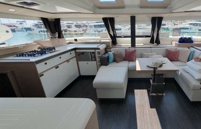 Fountaine Pajot Elba 45 | Dreamcatcher