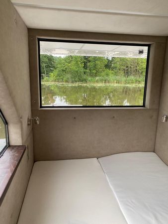 Inter Corpora Demeter 122 | Lubodne