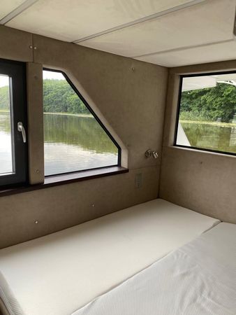 Inter Corpora Demeter 122 | Lubodne