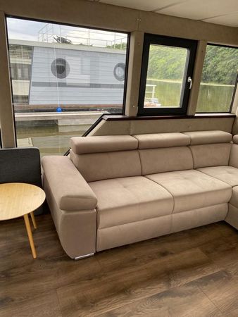 Inter Corpora Demeter 122 | Lubodne