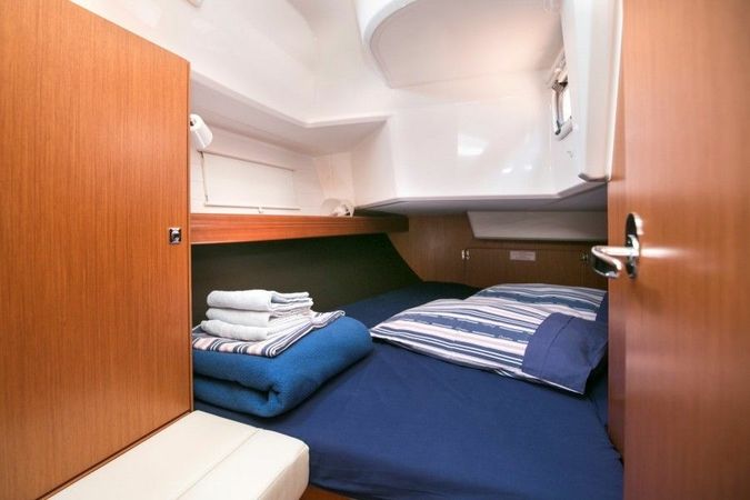 Bavaria Cruiser 37 | Alani