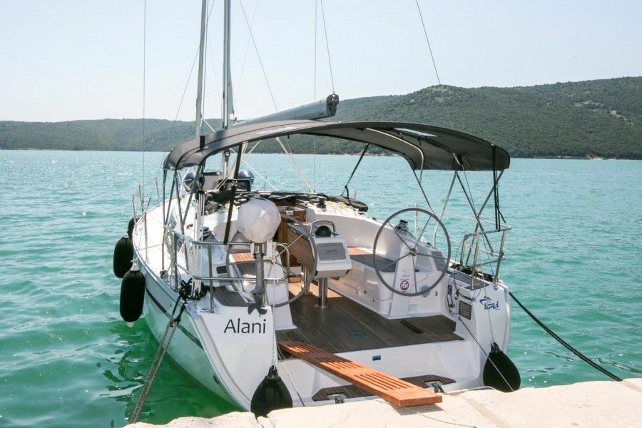 Bavaria Cruiser 37 | Alani