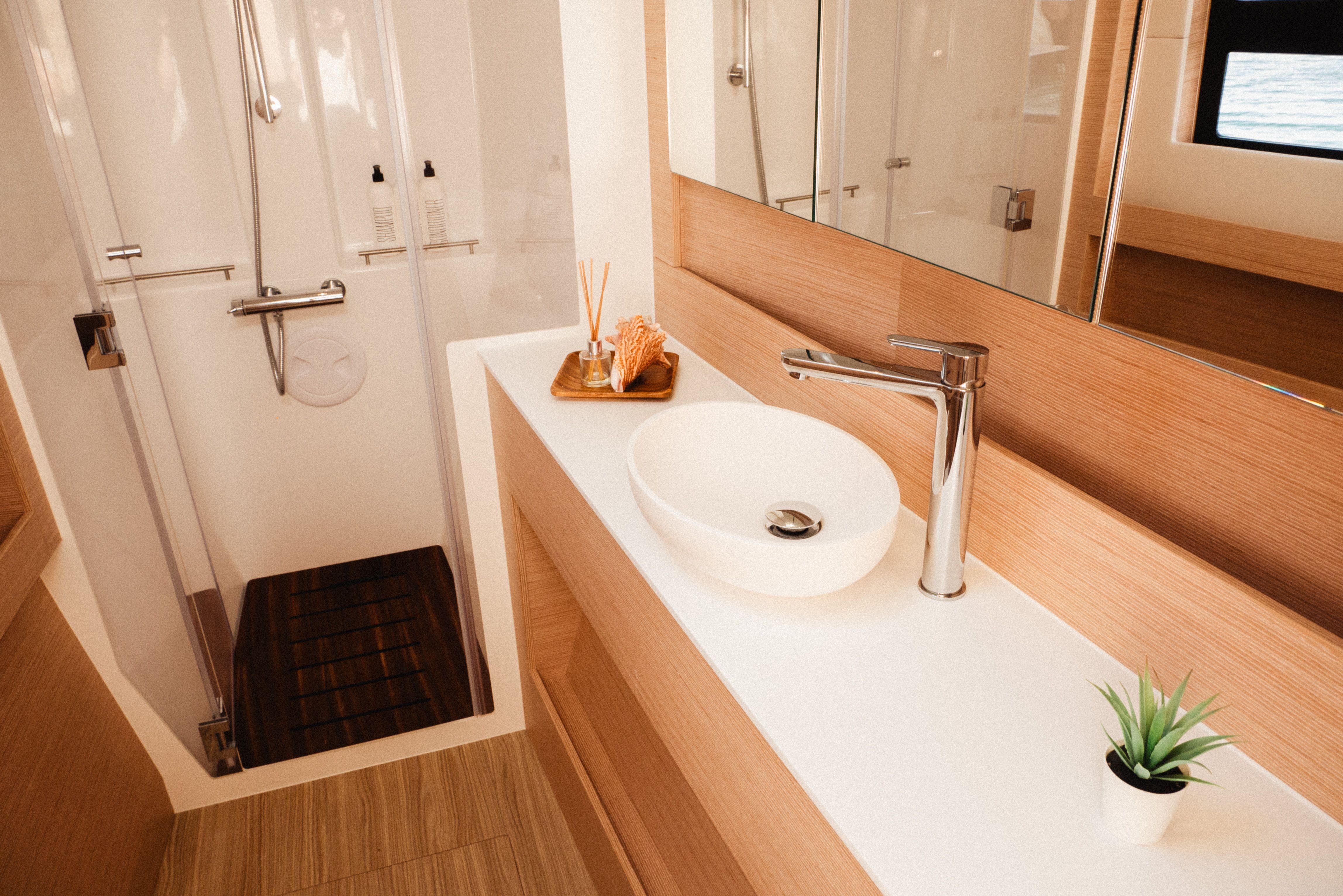 Nautitech Open 40 | Untethered