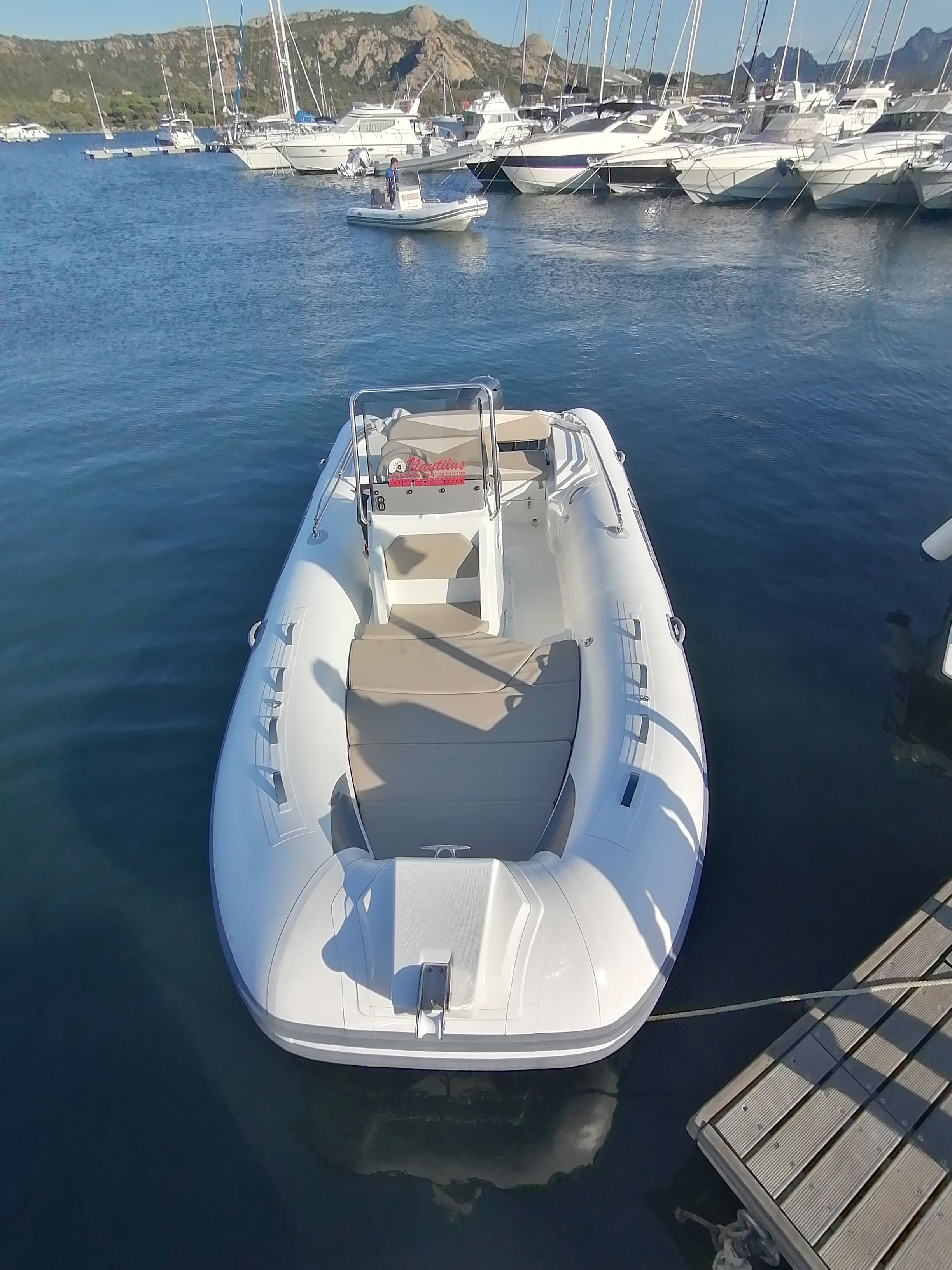 Capelli Tempest 570 | Uno