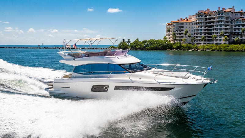 Prestige 500 | Whiskey and waves