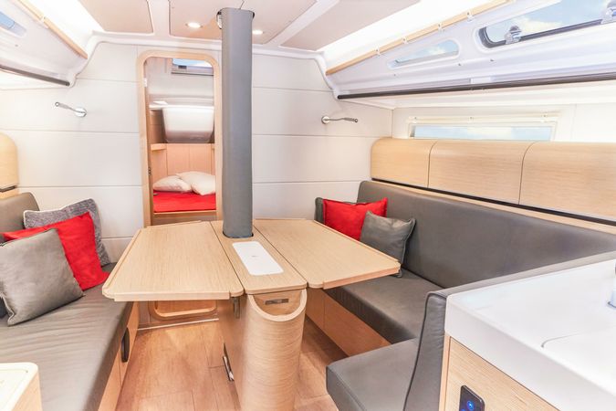 Dehler 38SQ | Thirteen