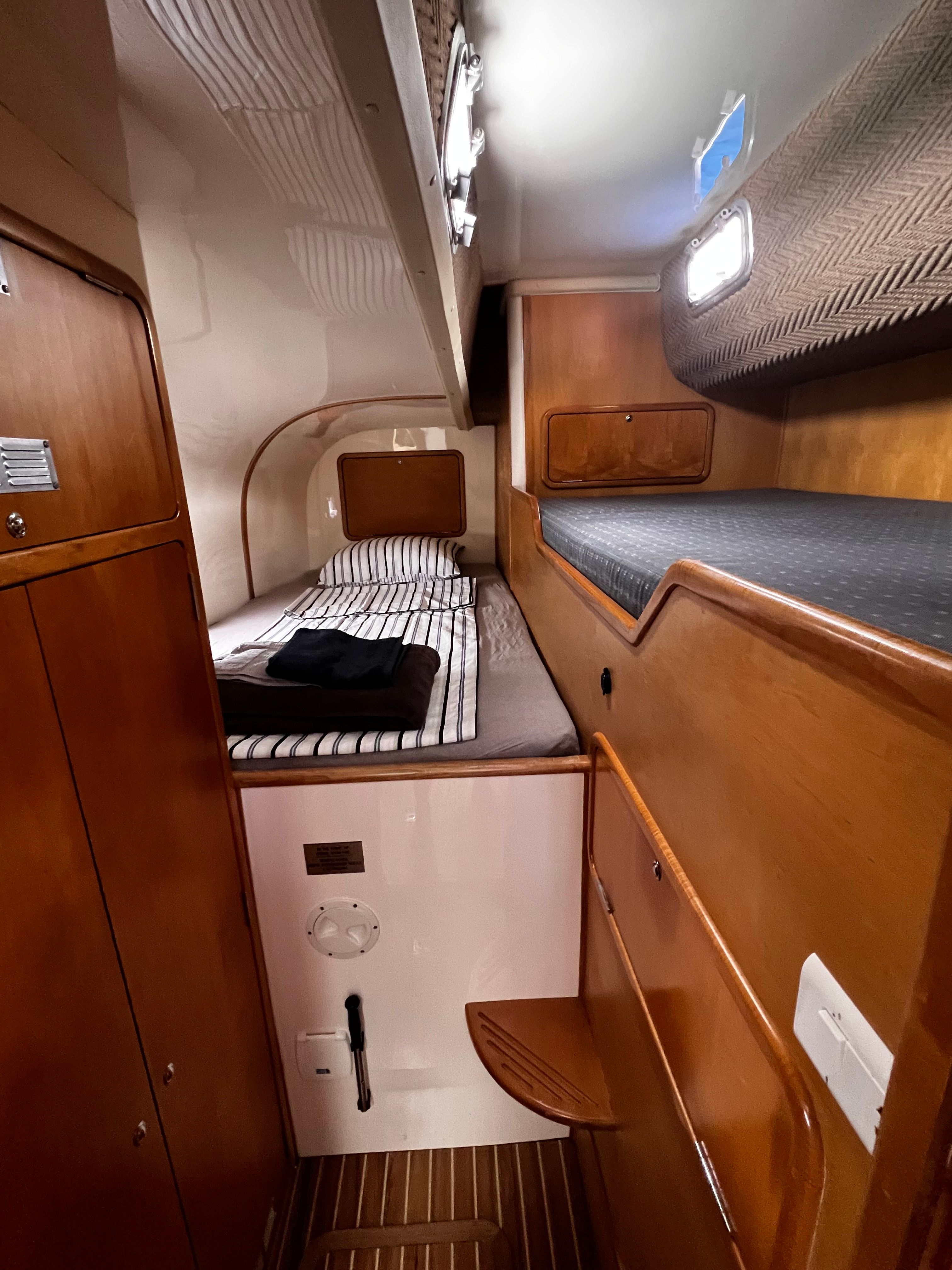 Dean 440 | Akua Aminata