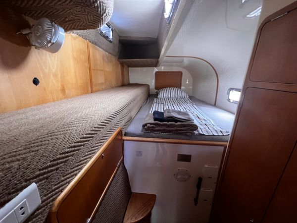 Dean 440 | Akua Aminata