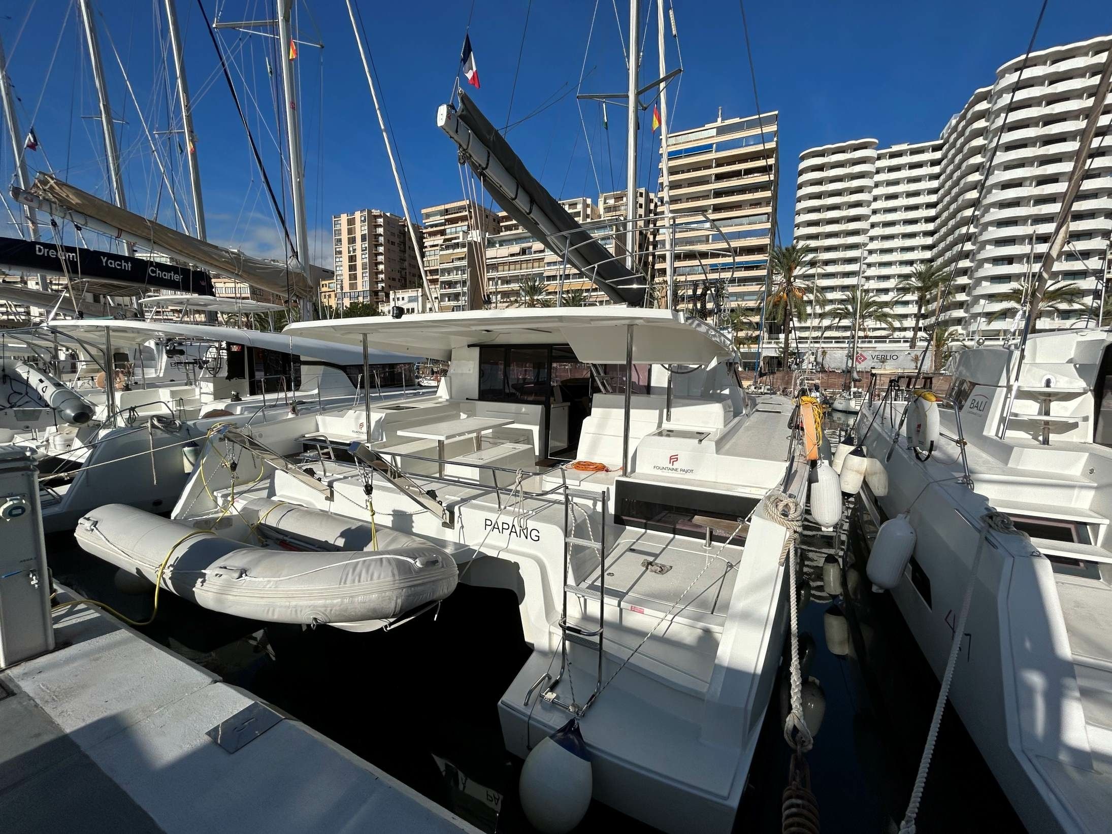 Fountaine Pajot Astrea 42 | Papang