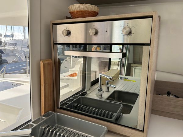 Fountaine Pajot Astrea 42 | Papang