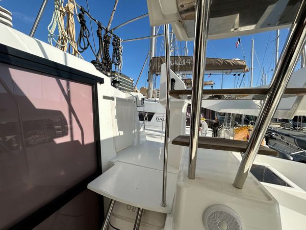 Fountaine Pajot Astrea 42 | Papang