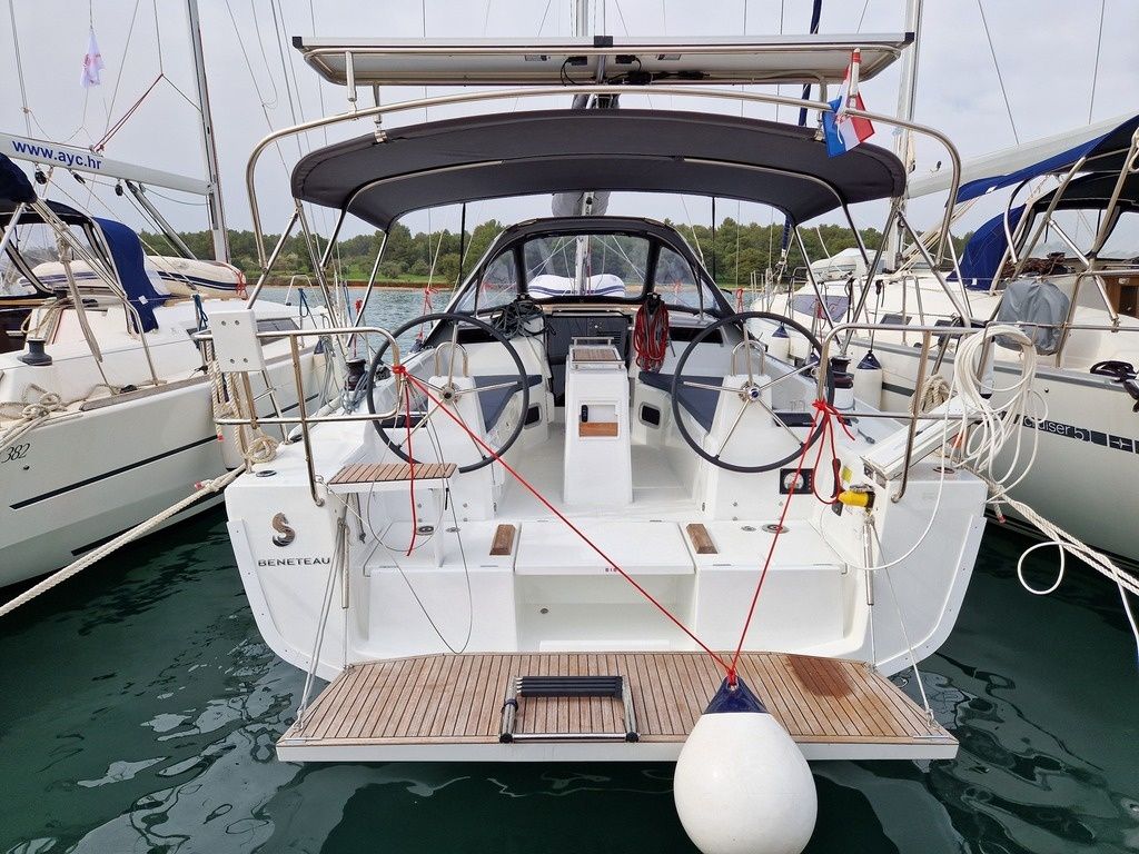 Beneteau Oceanis 34.1 | Navicela