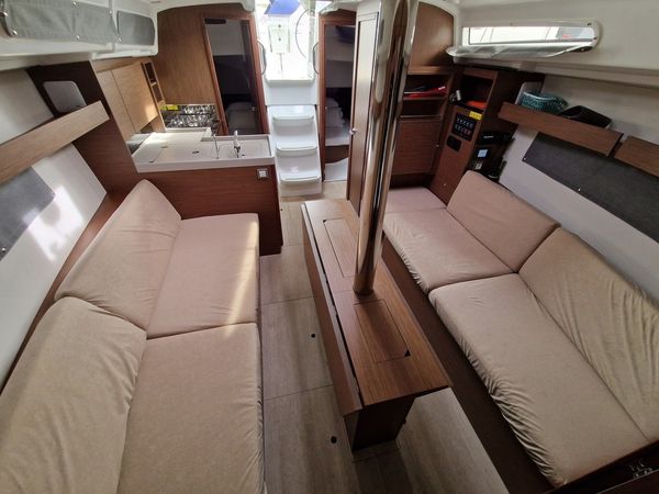 Beneteau Oceanis 34.1 | Navicela