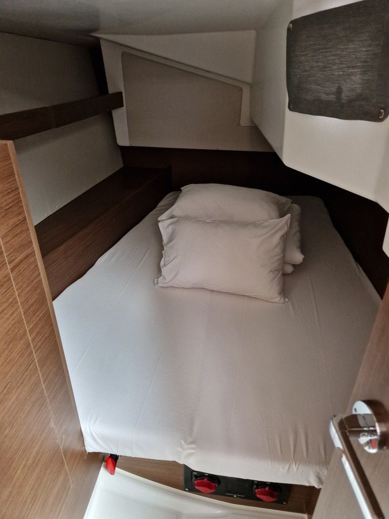 Beneteau Oceanis 34.1 | Navicela