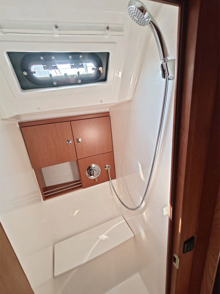 Bavaria Cruiser 46 | Sea Legend