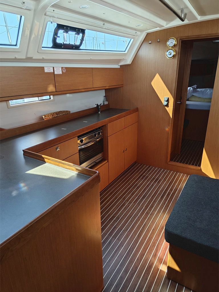 Bavaria Cruiser 46 | Sea Legend