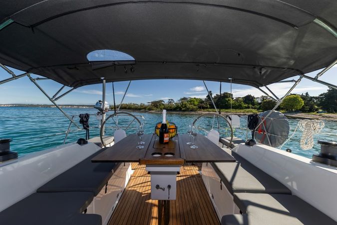 Bavaria C38 | Martini