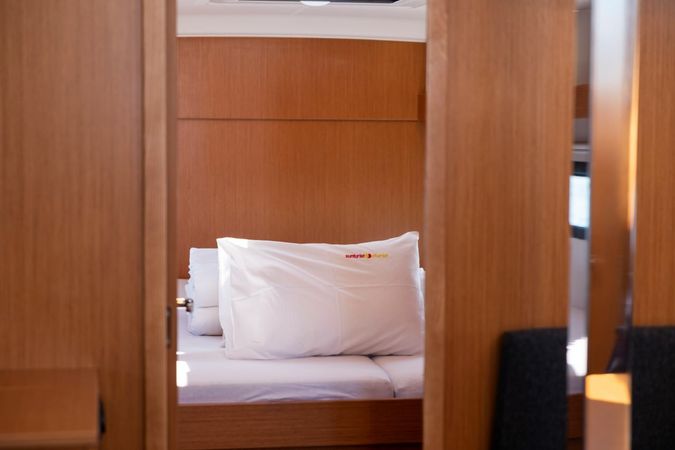 Bavaria C38 | Martini