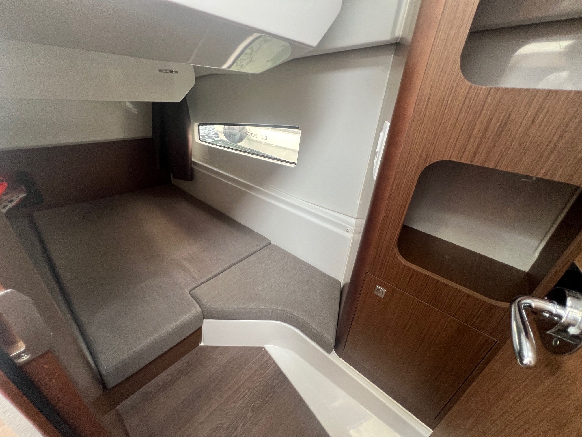 Beneteau Antares 9 | Jack