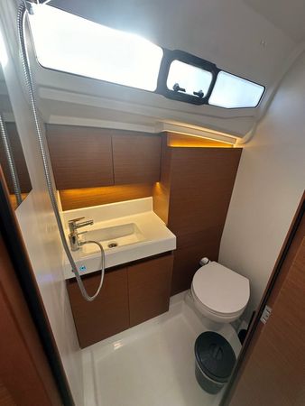 Jeanneau Sun Odyssey 380 | Princess Tia