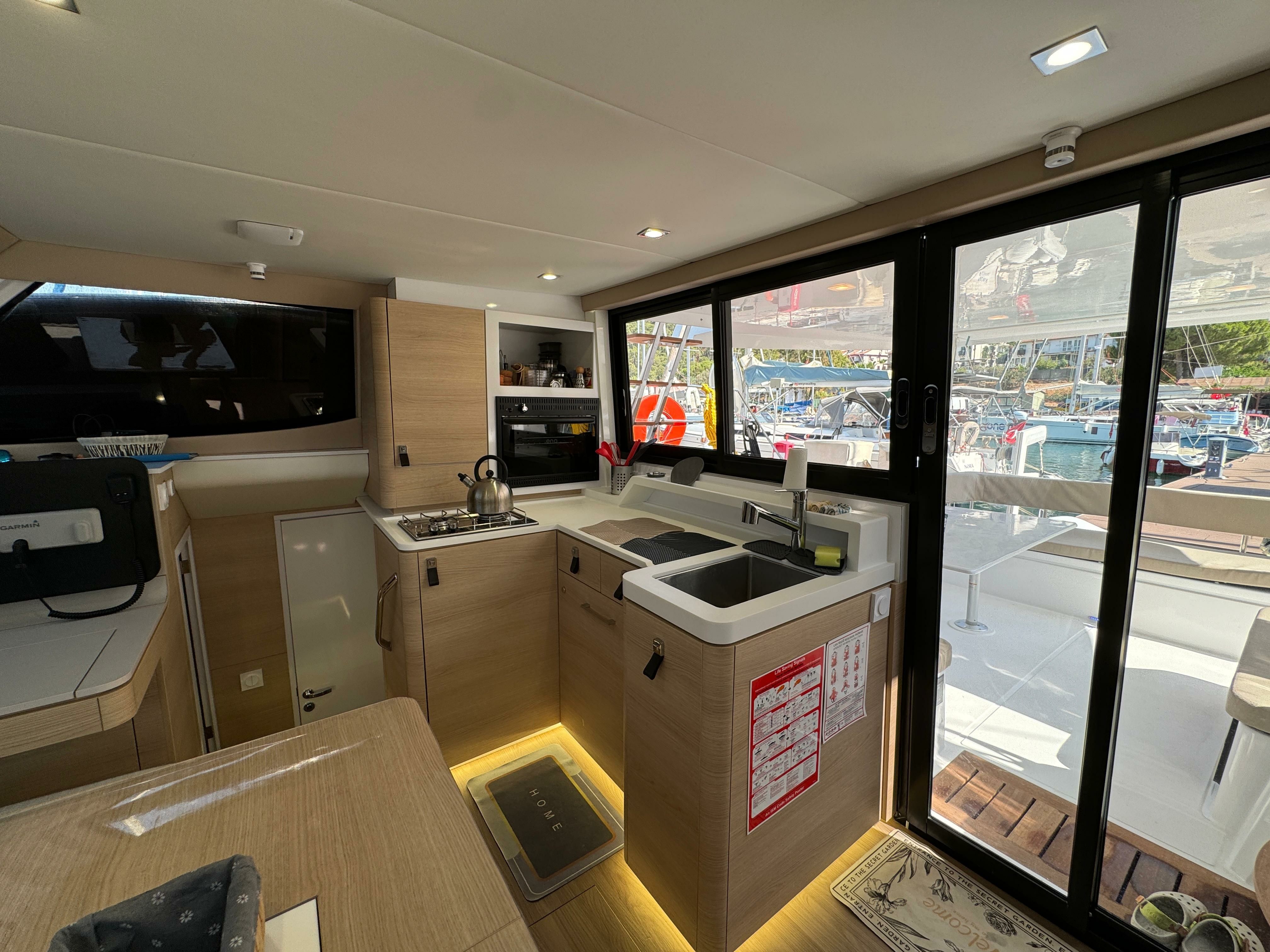 Aventura 37 | Pronto Sail