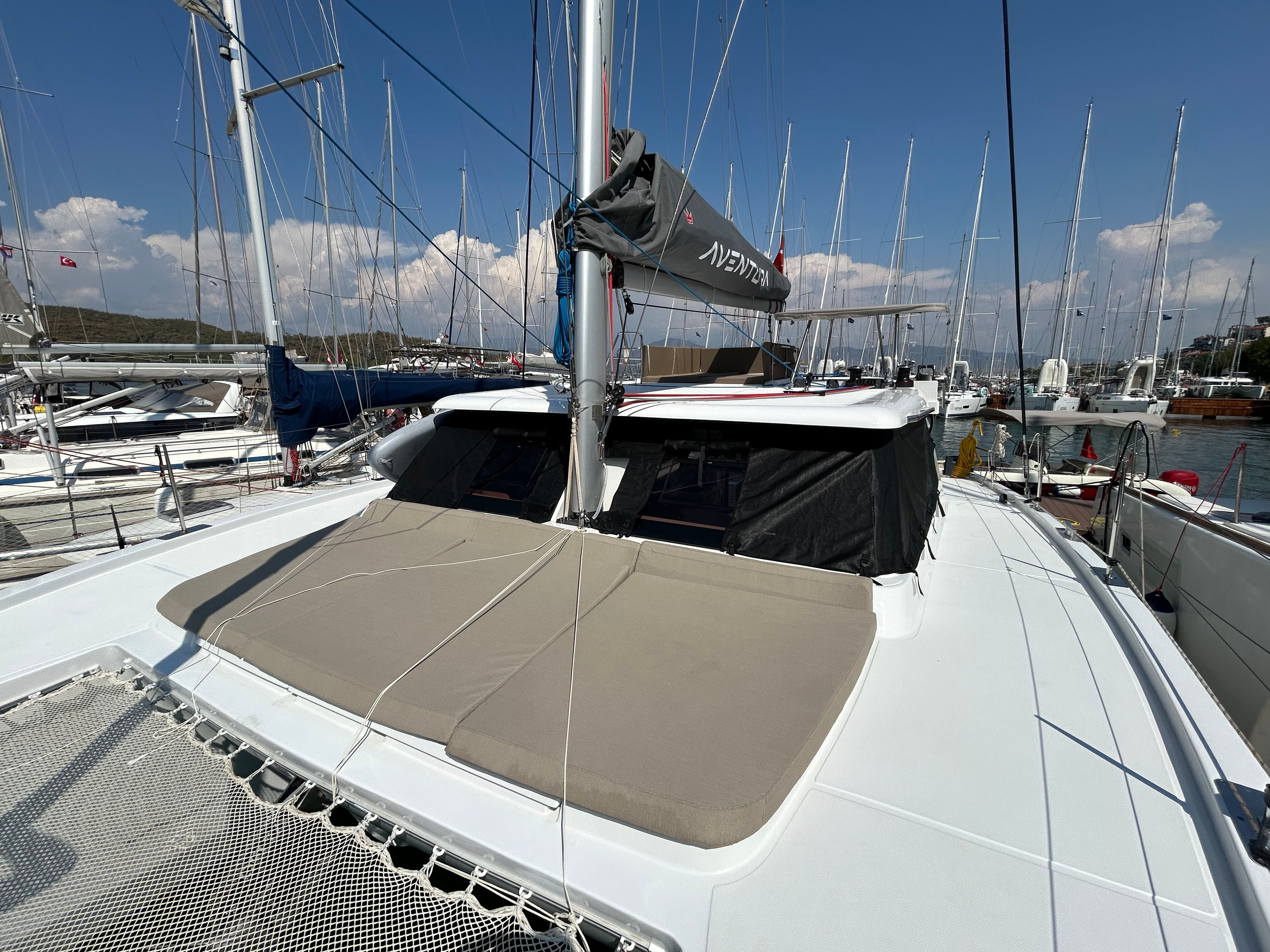 Aventura 37 | Pronto Sail