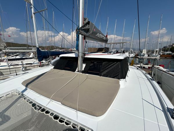 Aventura 37 | Pronto Sail