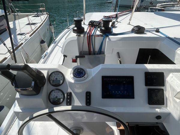 Aventura 37 | Pronto Sail