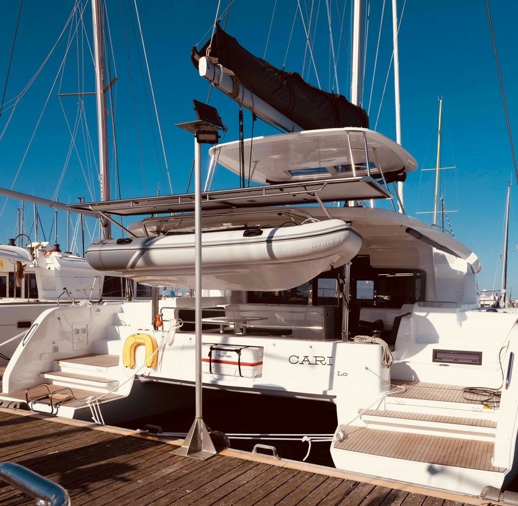 Lagoon 46 | Cari